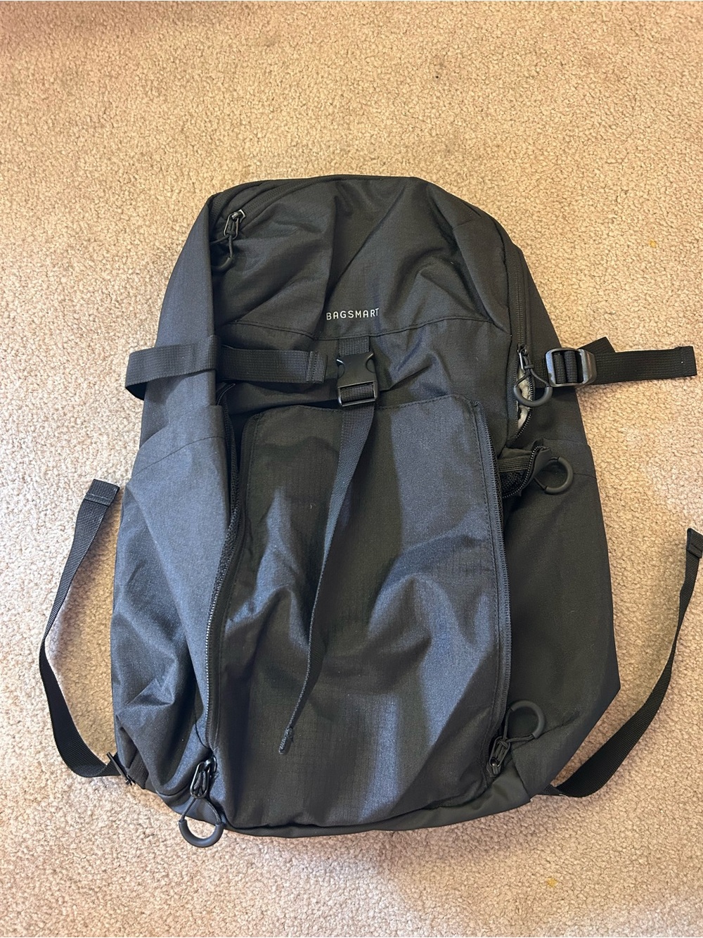 BAGSMART Black Men's Travel & Commuter Backpack